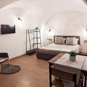 RAVI Suite, Romantico appartamento rifinito con vasca a vista Bari